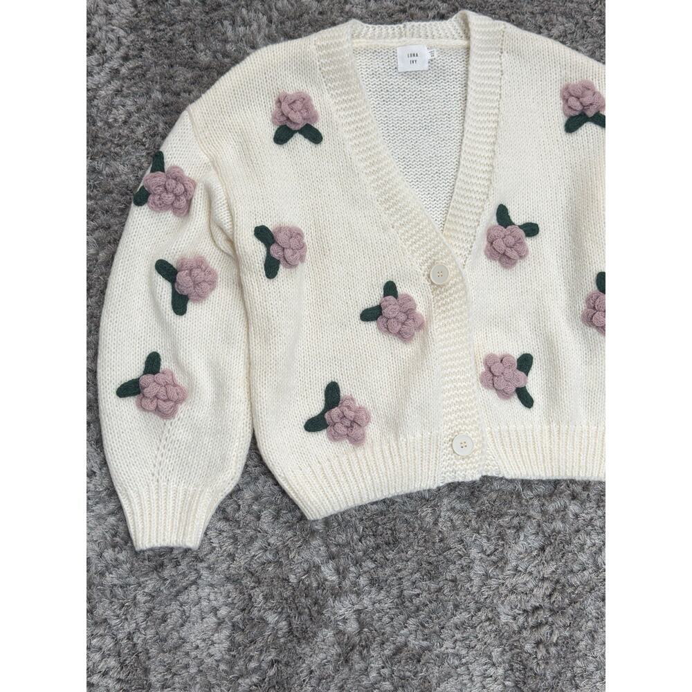 Luna Ivy Floral Appliqué Cropped Cardigan Sweater Women’s Cottagecore Boho XS - Picture 5 of 13